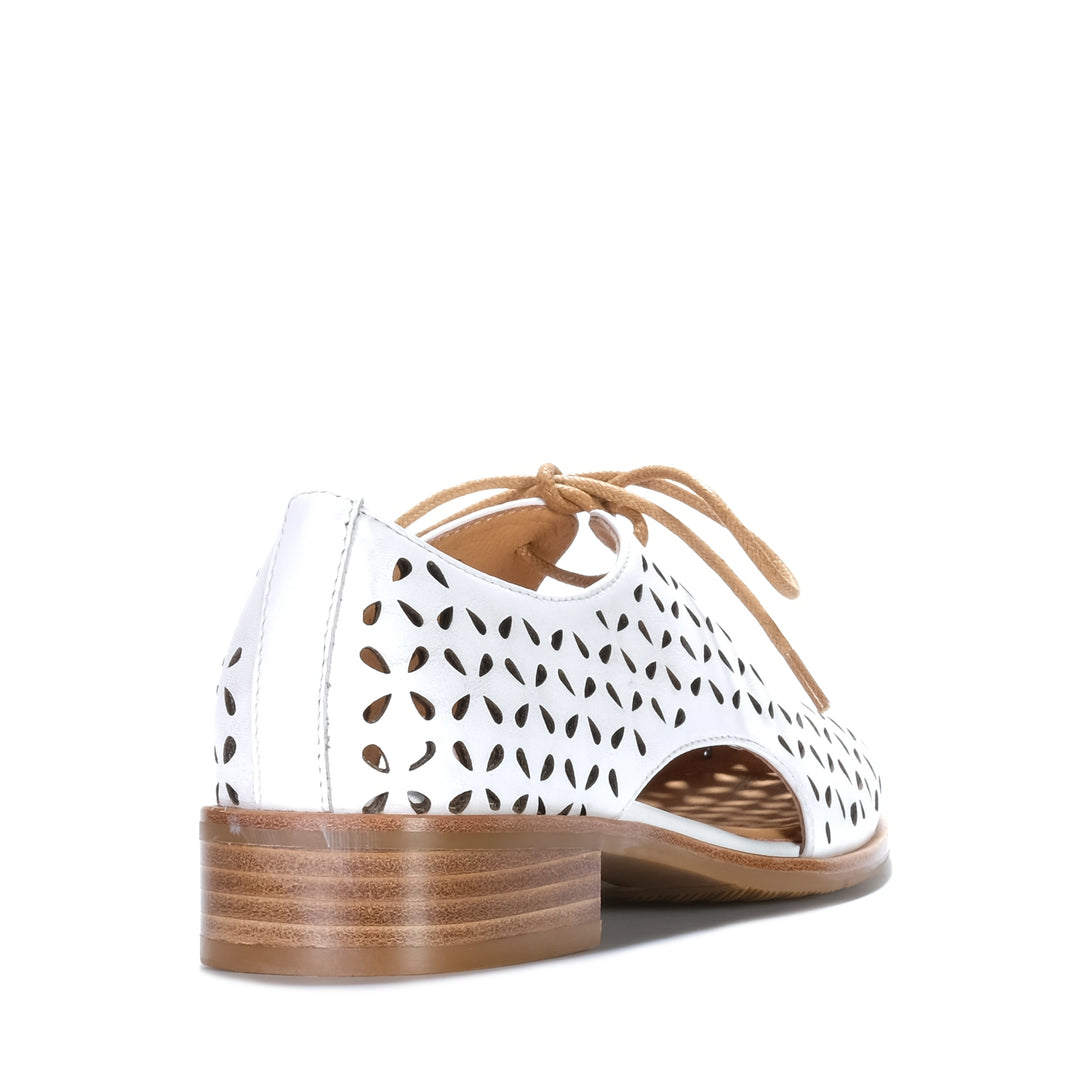 Bresley Alightan White Womens Shoes