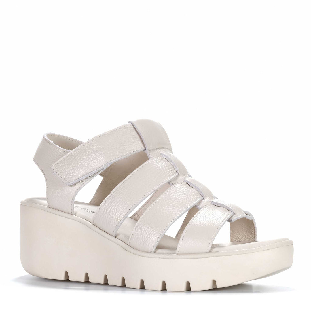 Bresley Pern Womens Sandals#color_bone