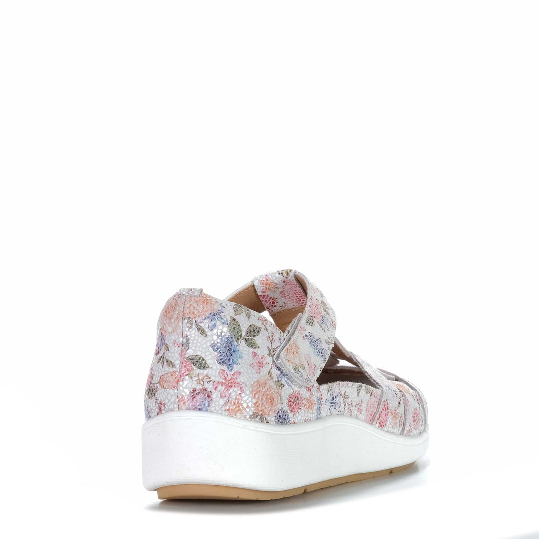CC Resorts Nove Womens Flats