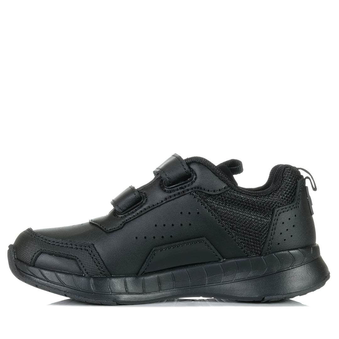 Clarks Henrik Blackout, Youth