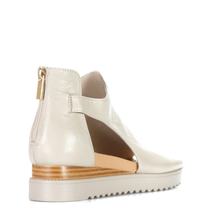 Django &amp; Juliette Ambatto Womens Sandals