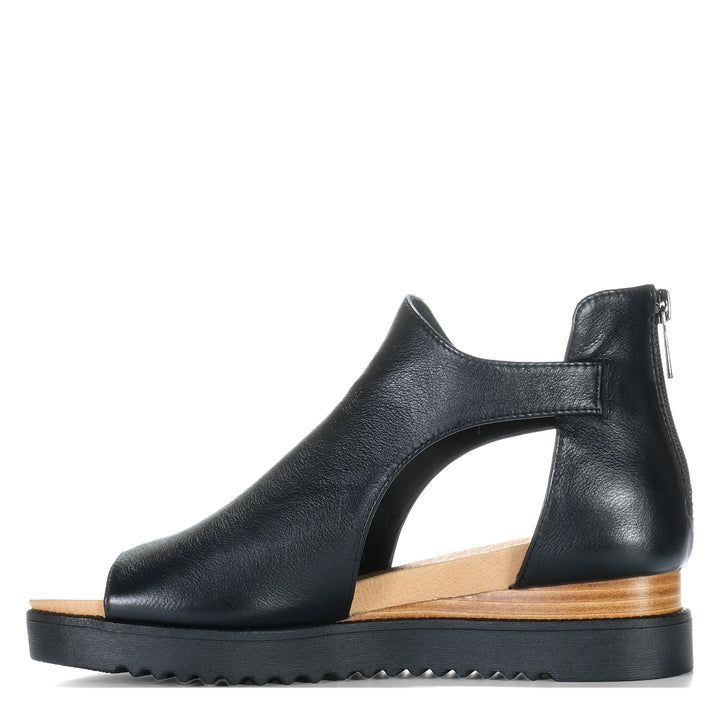Django &amp; Juliette Ambatto Womens Sandals