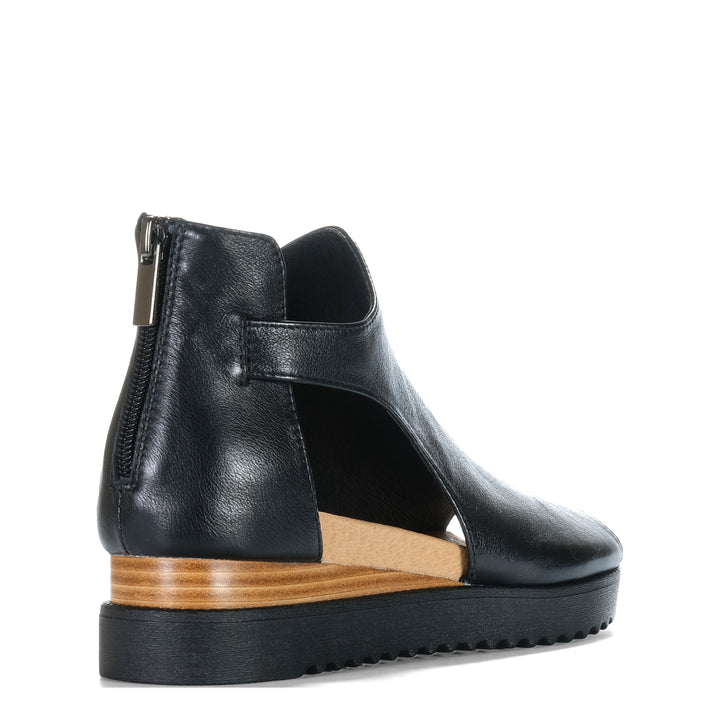 Django &amp; Juliette Ambatto Womens Sandals