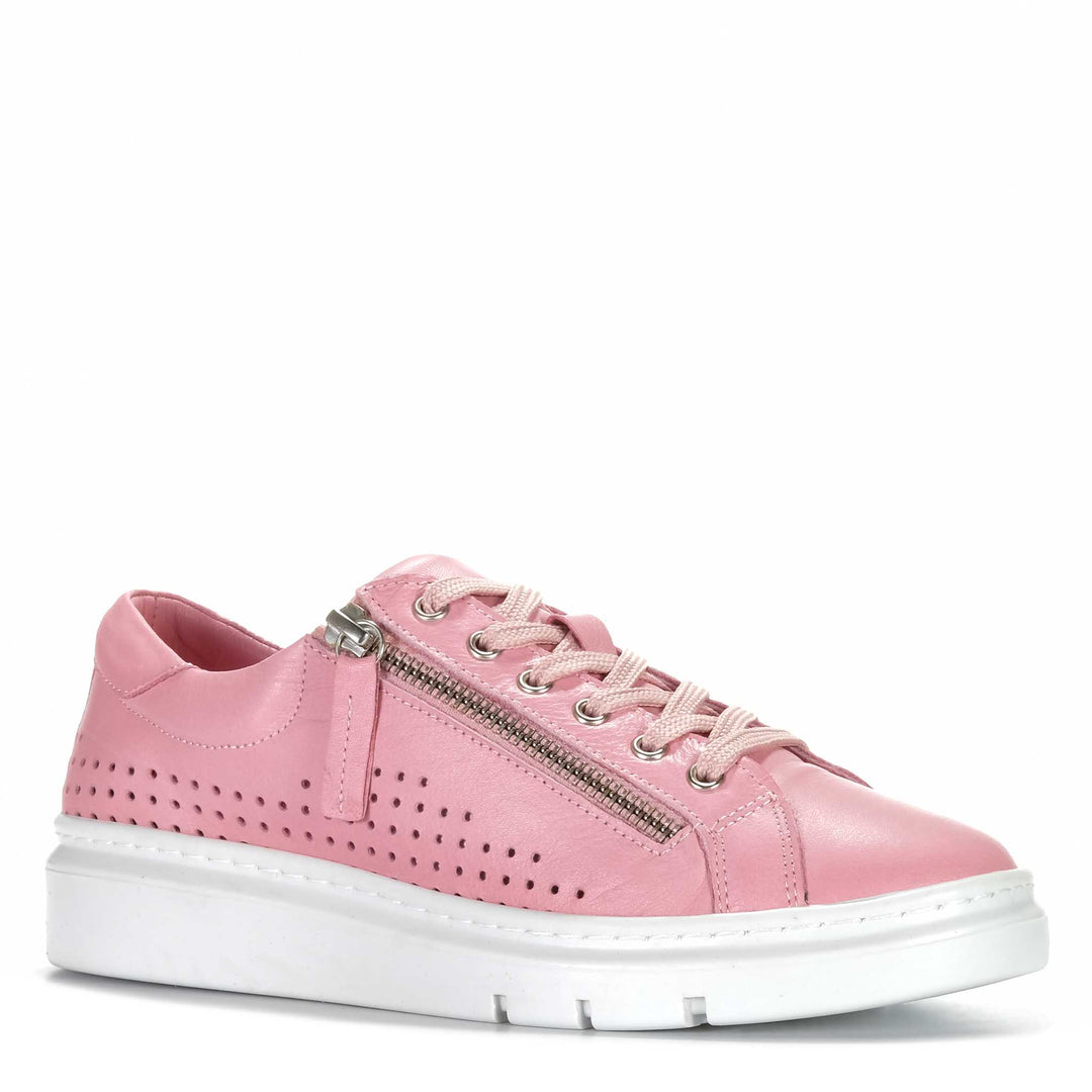 Rilassare Treaty Womens Sneakers