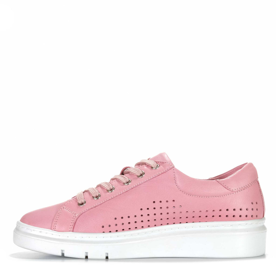 Rilassare Treaty Womens Sneakers
