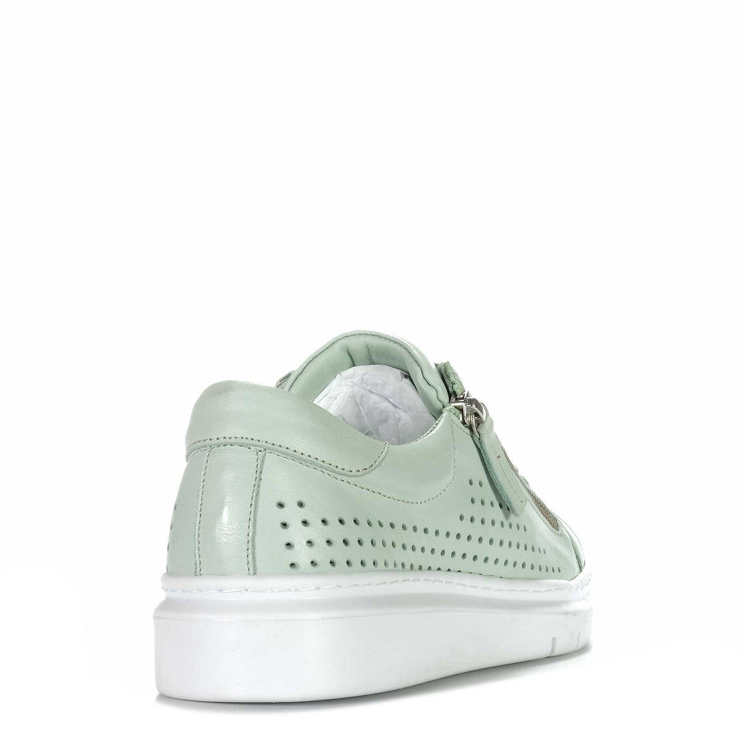 Rilassare Treaty Womens Sneakers